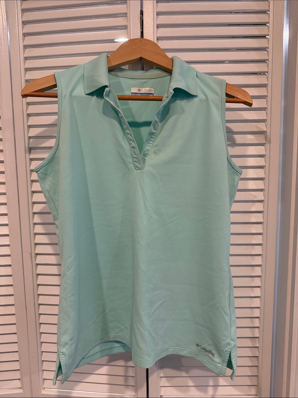 Columbia Women's Mint Green Sleeveless Collared Golf Tank